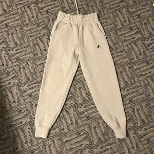 Alphalete Cream Jogger Pants, Medium